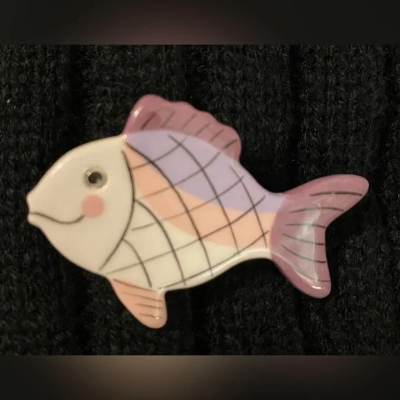 Pin - Picture 1 of 3